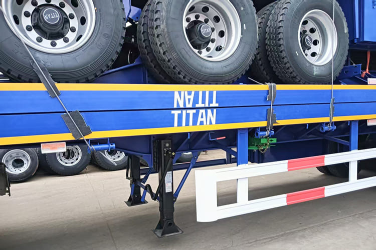 TITAN 4 Axle 80 Ton Flat Bed Trailer for Sale in Saudi Arabia - Pritschenauflieger/ Plattformauflieger: das Bild 4 TITAN 4 Axle 80 Ton Flat Bed Trailer for Sale in Saudi Arabia - Pritschenauflieger/ Plattformauflieger: das Bild 4