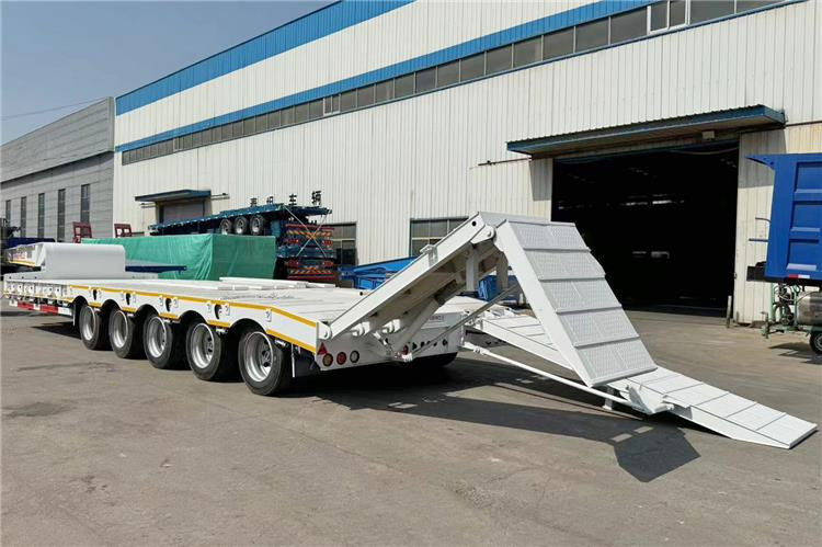 TITAN 5 Axle 100 Ton Low Bed Trailer for Sale In Tanzania - Tieflader Auflieger: das Bild 1 TITAN 5 Axle 100 Ton Low Bed Trailer for Sale In Tanzania - Tieflader Auflieger: das Bild 1