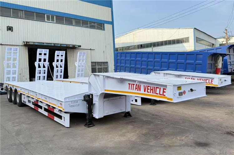 TITAN 60 Ton Low Bed Trailer for Sale In Tananiza - Tieflader Auflieger: das Bild 3 TITAN 60 Ton Low Bed Trailer for Sale In Tananiza - Tieflader Auflieger: das Bild 3
