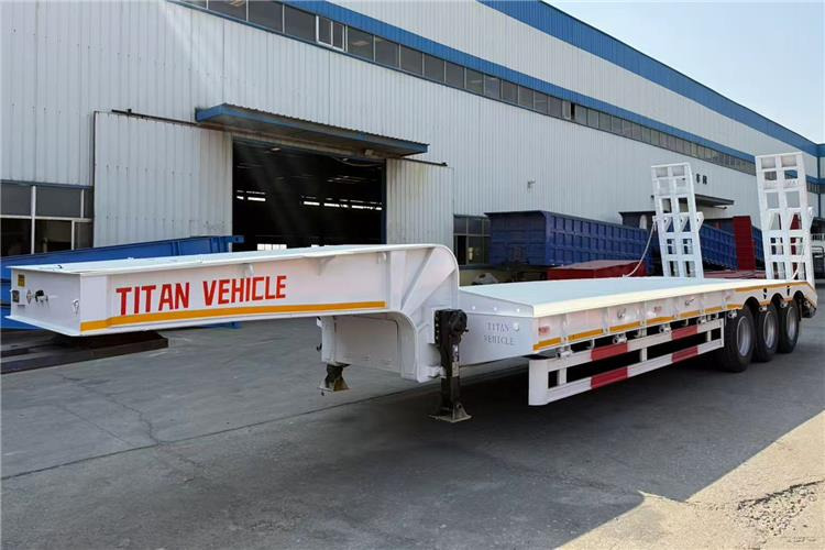TITAN 60 Ton Low Bed Trailer for Sale In Tananiza - Tieflader Auflieger: das Bild 1 TITAN 60 Ton Low Bed Trailer for Sale In Tananiza - Tieflader Auflieger: das Bild 1