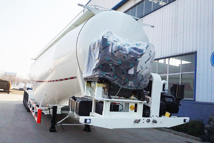 TITAN Bulk Cement Truck Trailer for Sale in Mali - Tankauflieger: das Bild 3 TITAN Bulk Cement Truck Trailer for Sale in Mali - Tankauflieger: das Bild 3