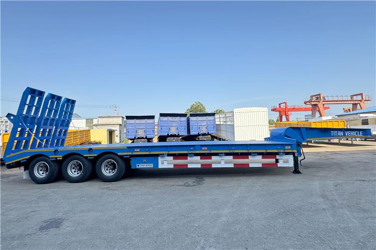 TITAN Tri Axle 80 Ton Low Loader Semi Trailer for Sale In Benin - Tieflader Auflieger: das Bild 4 TITAN Tri Axle 80 Ton Low Loader Semi Trailer for Sale In Benin - Tieflader Auflieger: das Bild 4
