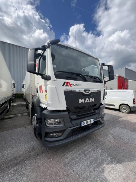MAN TGS 18.360 - Koffer LKW: das Bild 1 MAN TGS 18.360 - Koffer LKW: das Bild 1