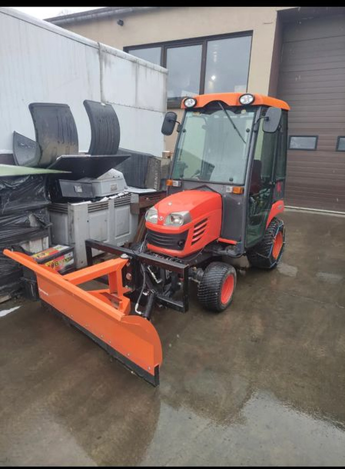 Kubota BX350 4x4 Traktorek komunalny kosiarka pług piaskarka pełen osprzęt - Kommunaltraktor: das Bild 3 Kubota BX350 4x4 Traktorek komunalny kosiarka pług piaskarka pełen osprzęt - Kommunaltraktor: das Bild 3