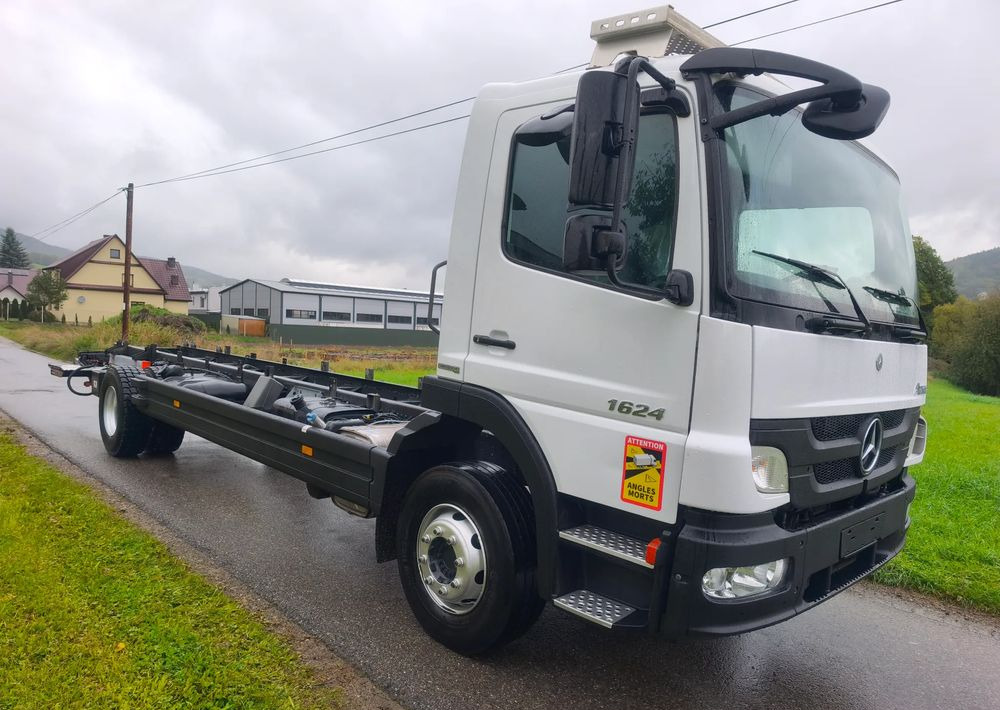 Mercedes-Benz Atego 1624 rama do zabudowy - Fahrgestell LKW: das Bild 2 Mercedes-Benz Atego 1624 rama do zabudowy - Fahrgestell LKW: das Bild 2