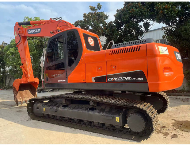 Kettenbagger 2023 Doosan DH225-9: das Bild 12