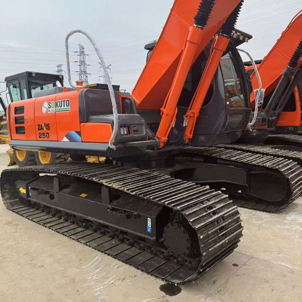 2023 Hitachi ZX250 - Kettenbagger: das Bild 4 2023 Hitachi ZX250 - Kettenbagger: das Bild 4