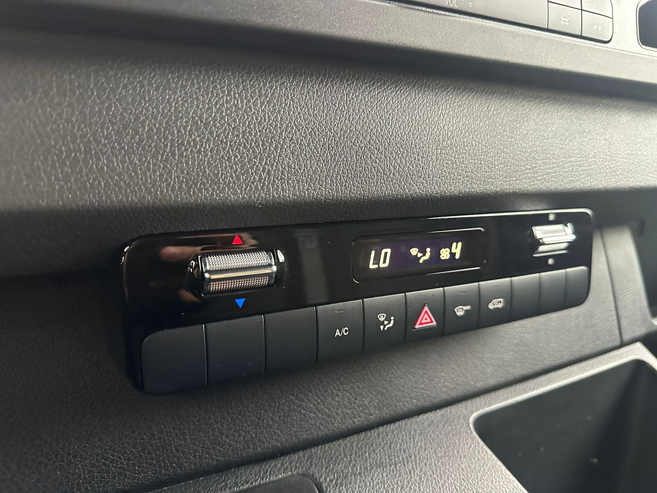 Kastenwagen Mercedes Benz Sprinter: das Bild 16