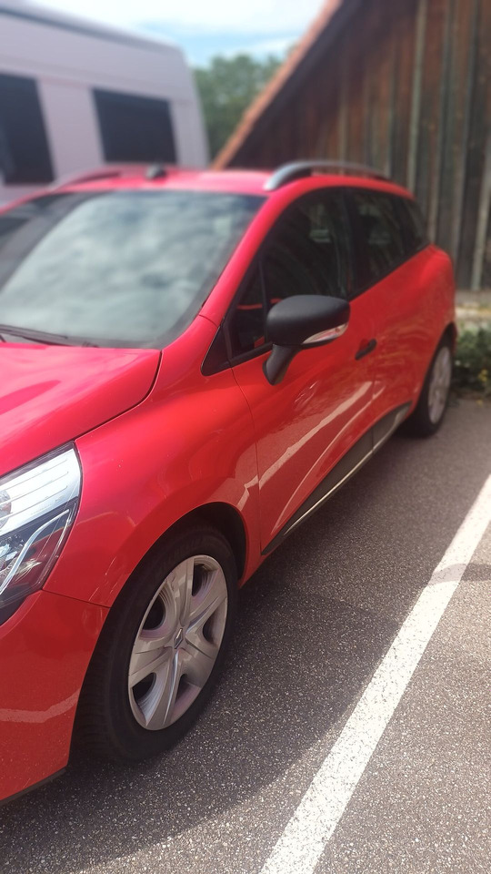 A vendre Renault CLIO ESTATE année 2014. - PKW: das Bild 2 A vendre Renault CLIO ESTATE année 2014. - PKW: das Bild 2