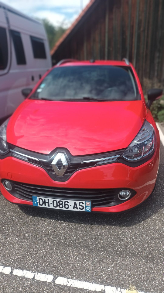 A vendre Renault CLIO ESTATE année 2014. - PKW: das Bild 1 A vendre Renault CLIO ESTATE année 2014. - PKW: das Bild 1