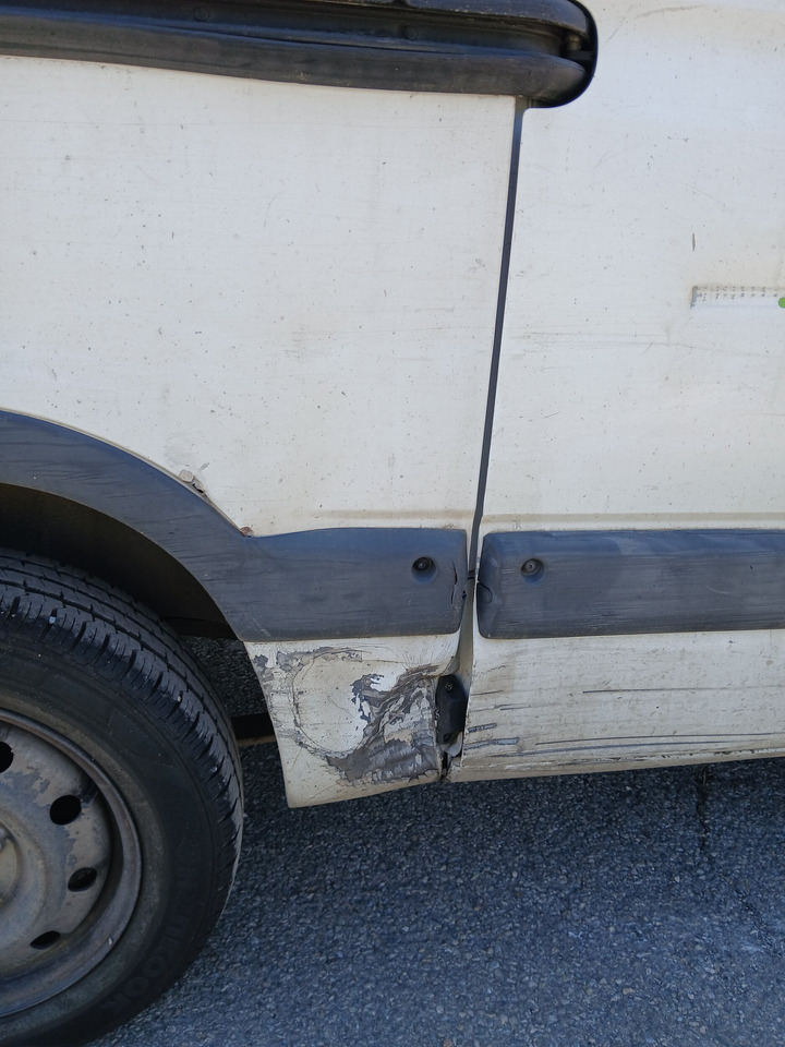 FOURGON RENAULT MASTER NON ROULANT . - Kastenwagen: das Bild 4 FOURGON RENAULT MASTER NON ROULANT . - Kastenwagen: das Bild 4