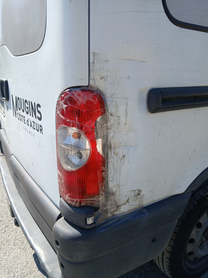 FOURGON RENAULT MASTER NON ROULANT . - Kastenwagen: das Bild 5 FOURGON RENAULT MASTER NON ROULANT . - Kastenwagen: das Bild 5