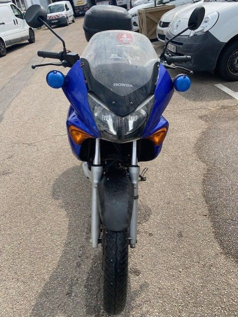 HONDA 125 VARADERO ROULE REVISION A PREVOIR - Motorrad: das Bild 4 HONDA 125 VARADERO ROULE REVISION A PREVOIR - Motorrad: das Bild 4