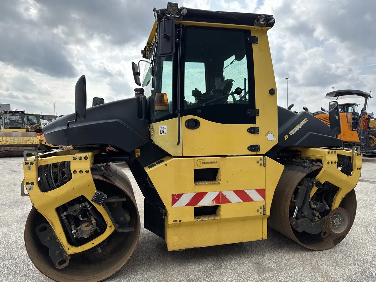 Bomag BW 154 AP-4i AM - Straßenwalze: das Bild 5 Bomag BW 154 AP-4i AM - Straßenwalze: das Bild 5
