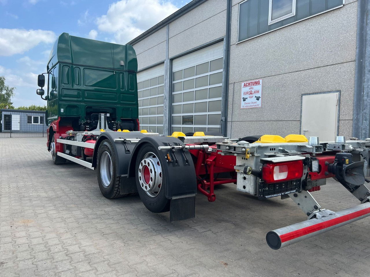 DAF XF 480 FAN SSC BDF C715/745 + Intarder + 2x Tank - Containerwagen/ Wechselfahrgestell LKW: das Bild 5 DAF XF 480 FAN SSC BDF C715/745 + Intarder + 2x Tank - Containerwagen/ Wechselfahrgestell LKW: das Bild 5