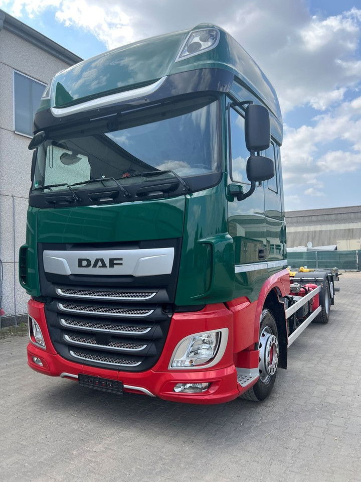 DAF XF 480 FAN SSC BDF C715/745 + Intarder + 2x Tank - Containerwagen/ Wechselfahrgestell LKW: das Bild 1 DAF XF 480 FAN SSC BDF C715/745 + Intarder + 2x Tank - Containerwagen/ Wechselfahrgestell LKW: das Bild 1