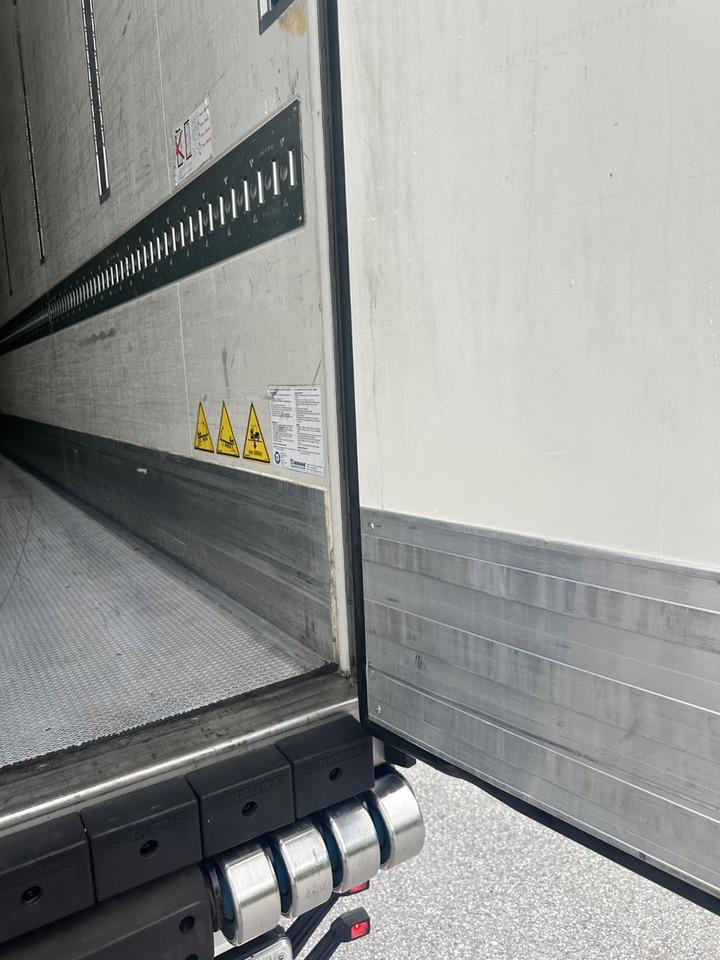 Koffer Auflieger Krone SDR 27 Vector 1550 Doppelstock/Blumenbreit: das Bild 6 Koffer Auflieger Krone SDR 27 Vector 1550 Doppelstock/Blumenbreit: das Bild 6