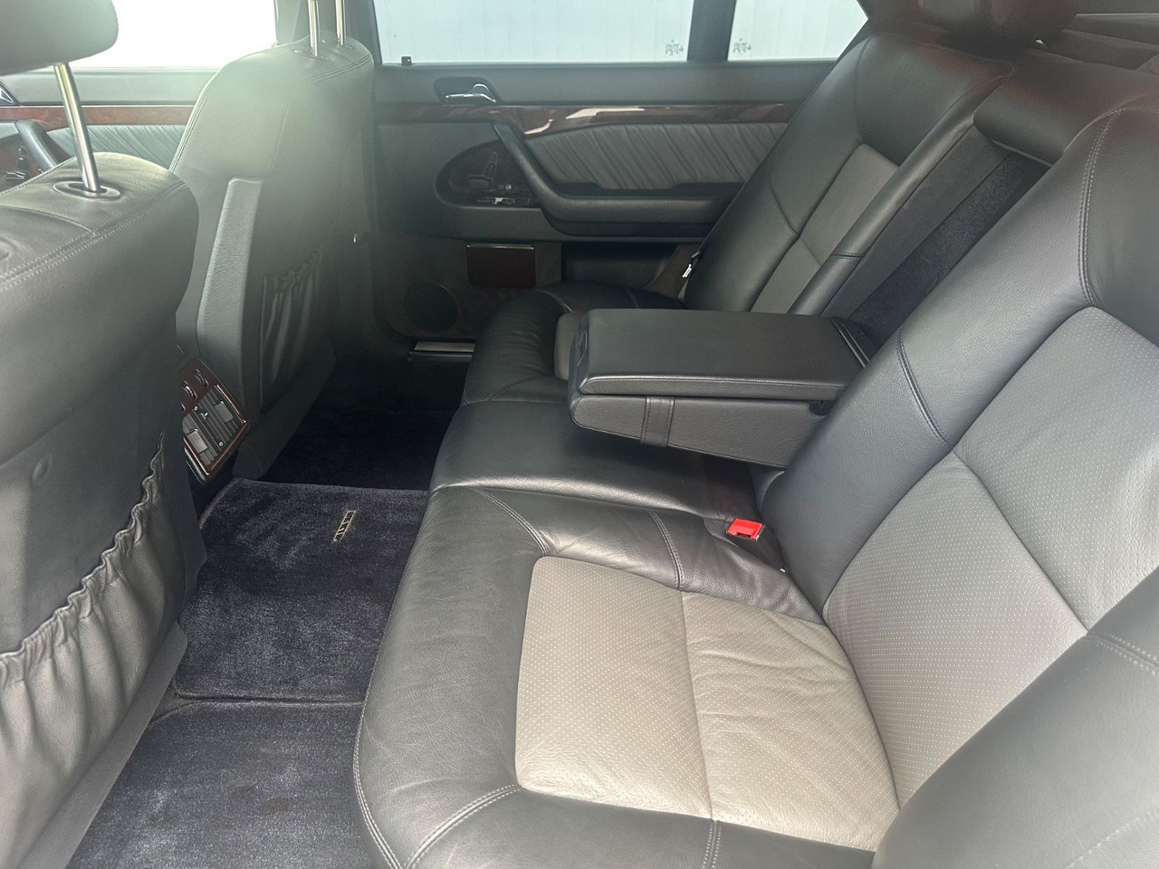Limousine Mercedes-Benz S 600 L: das Bild 6