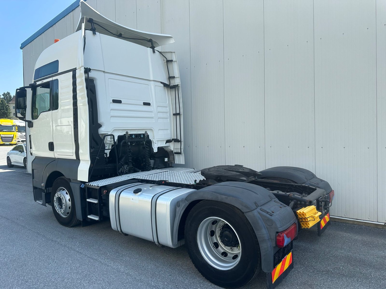 MAN TGX 18.460 XXL Intarder/Standklima - Sattelzugmaschine: das Bild 4 MAN TGX 18.460 XXL Intarder/Standklima - Sattelzugmaschine: das Bild 4