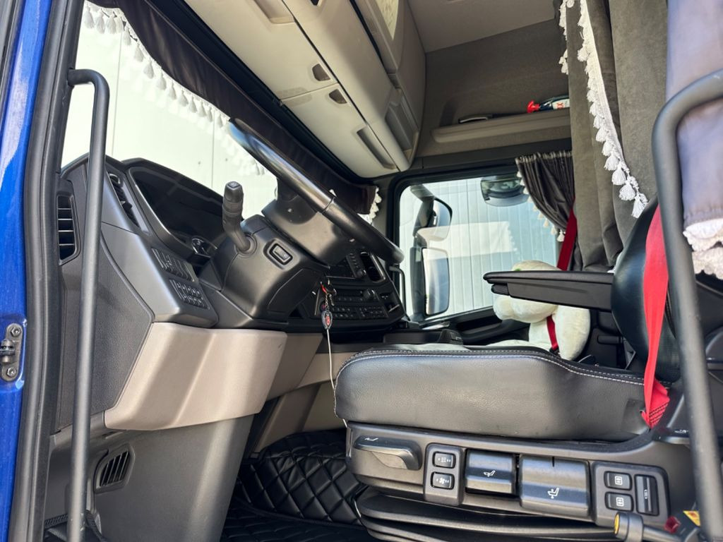 Sattelzugmaschine Scania 500R Vollluft Alu Leder LED Hyd.: das Bild 9