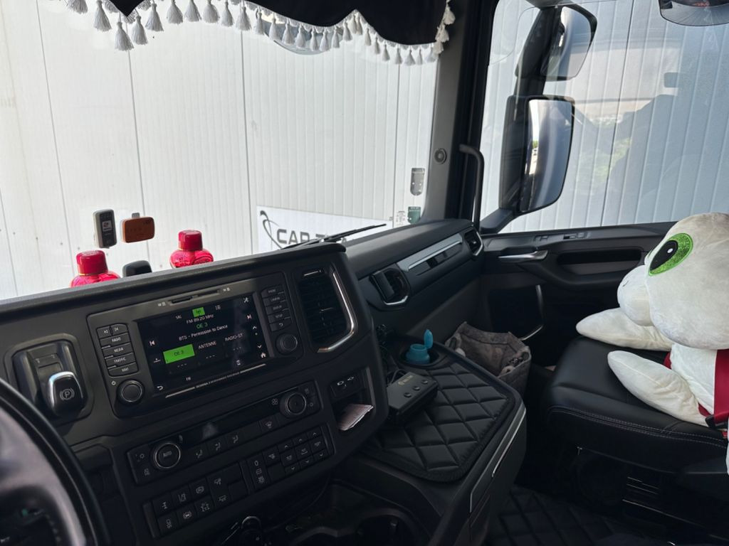 Sattelzugmaschine Scania 500R Vollluft Alu Leder LED Hyd.: das Bild 6