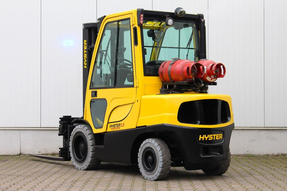 HYSTER H3.5FT Gas Drehgerät Triplex UVV - Treibgasstapler: das Bild 5 HYSTER H3.5FT Gas Drehgerät Triplex UVV - Treibgasstapler: das Bild 5