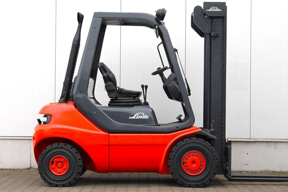 LINDE H20D Diesel TOP Zustand - UVV NEU - Dieselstapler: das Bild 3 LINDE H20D Diesel TOP Zustand - UVV NEU - Dieselstapler: das Bild 3