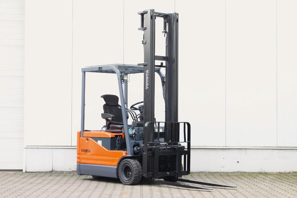TOYOTA 5FBE15 - 1400kg - 4,5m UVV NEU - Elektrostapler: das Bild 1 TOYOTA 5FBE15 - 1400kg - 4,5m UVV NEU - Elektrostapler: das Bild 1