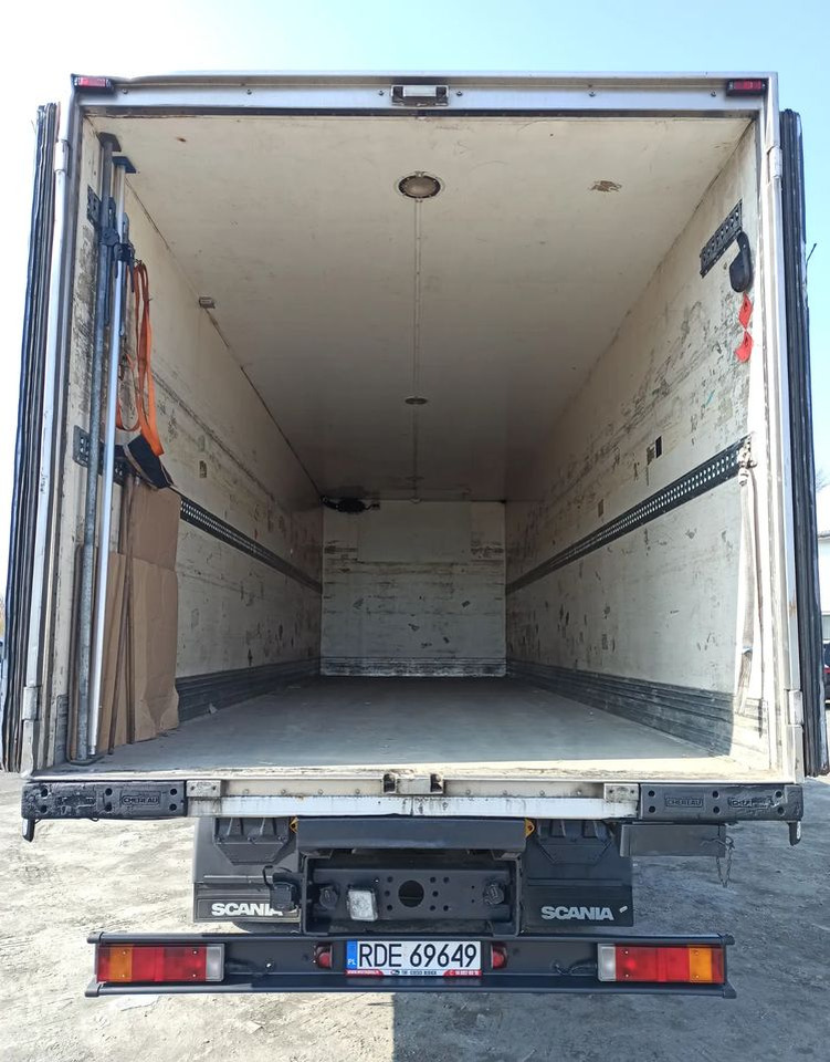 Scania B6X2 - Isotherm LKW: das Bild 3 Scania B6X2 - Isotherm LKW: das Bild 3