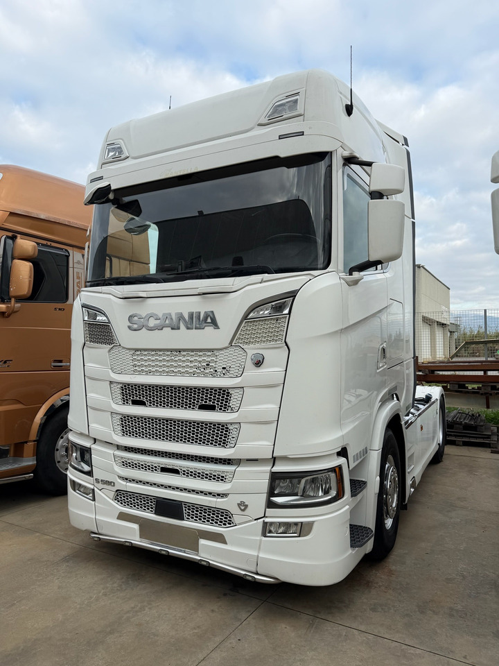 SCANIA S580 - Sattelzugmaschine: das Bild 2 SCANIA S580 - Sattelzugmaschine: das Bild 2