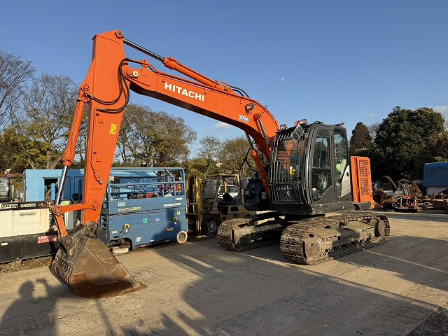 HITACHI ZX135US-6 - Kettenbagger: das Bild 1 HITACHI ZX135US-6 - Kettenbagger: das Bild 1