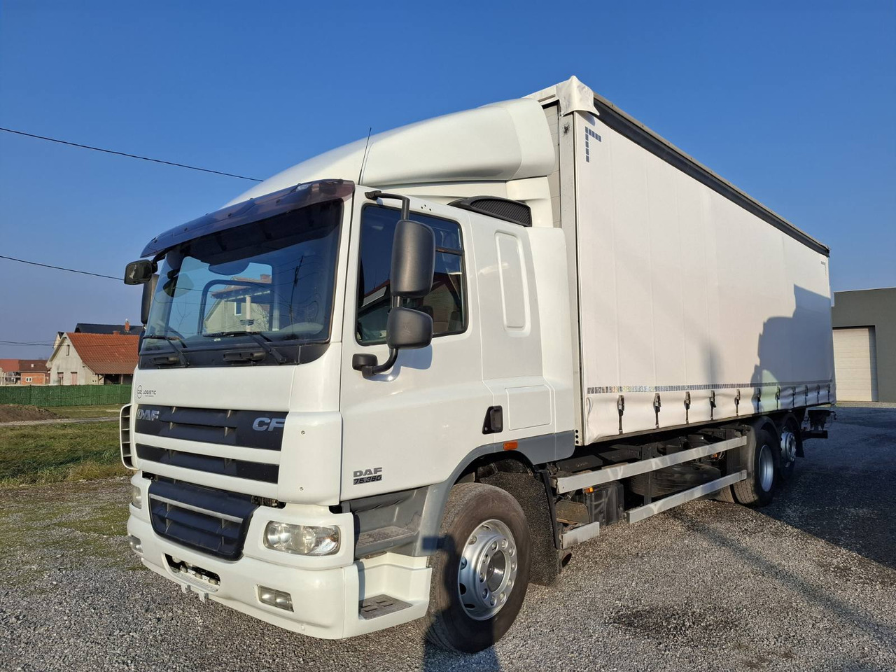DAF CF 75.360 8,5m - Plane LKW: das Bild 4 DAF CF 75.360 8,5m - Plane LKW: das Bild 4