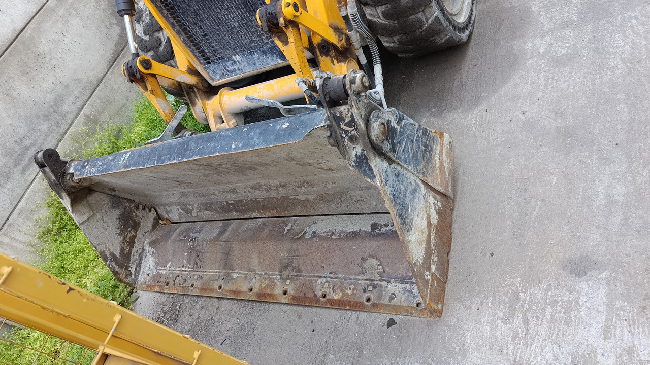 JCB 1CX 08M3WL - Baggerlader: das Bild 2 JCB 1CX 08M3WL - Baggerlader: das Bild 2