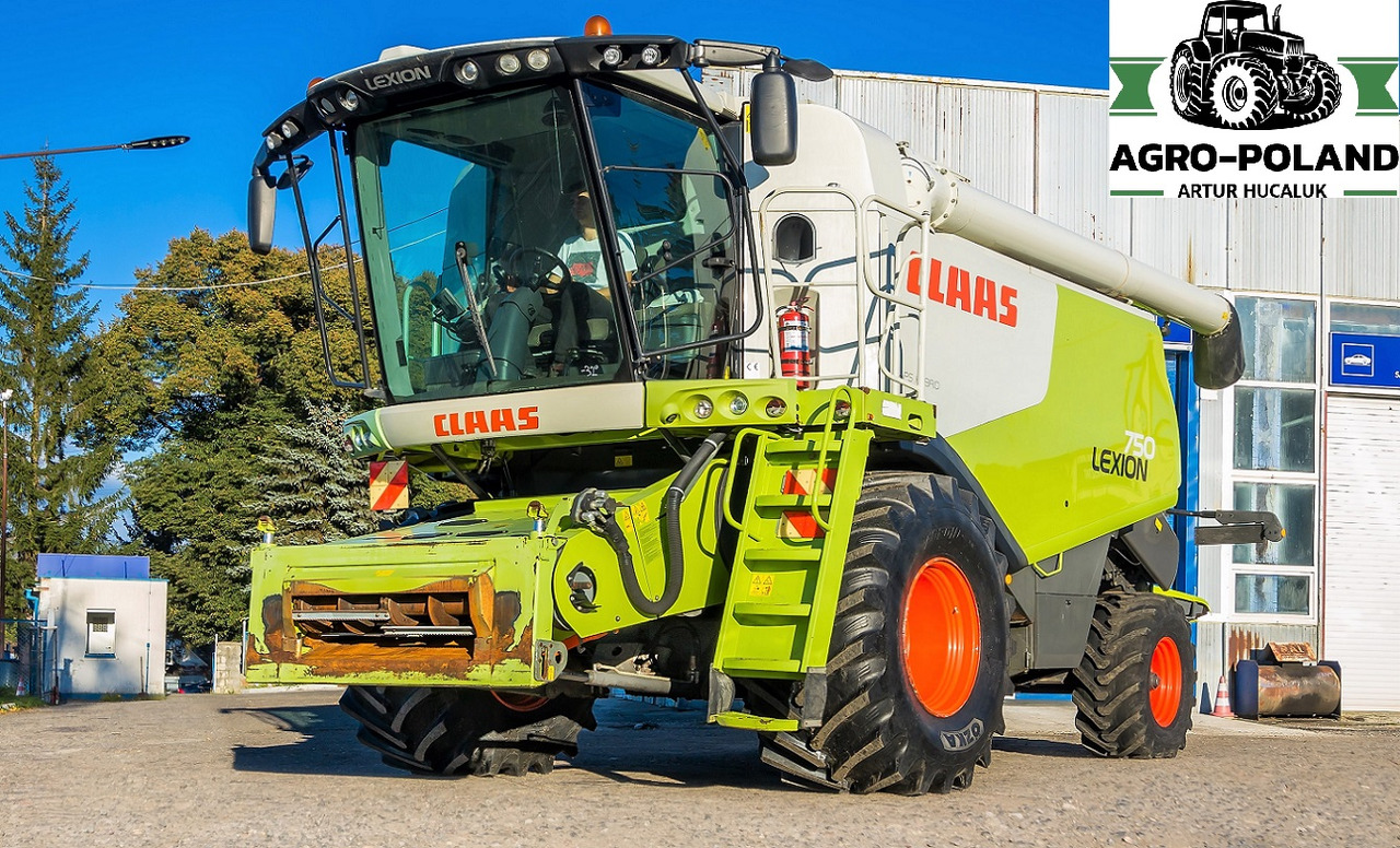 CLAAS LEXION 750 - 2012 ROK - 1650 h - 7.5 M - Mähdrescher: das Bild 2 CLAAS LEXION 750 - 2012 ROK - 1650 h - 7.5 M - Mähdrescher: das Bild 2