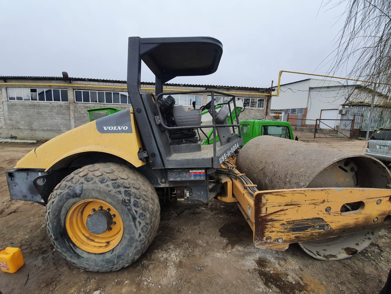 VOLVO SD100D - Walzenzug: das Bild 1 VOLVO SD100D - Walzenzug: das Bild 1