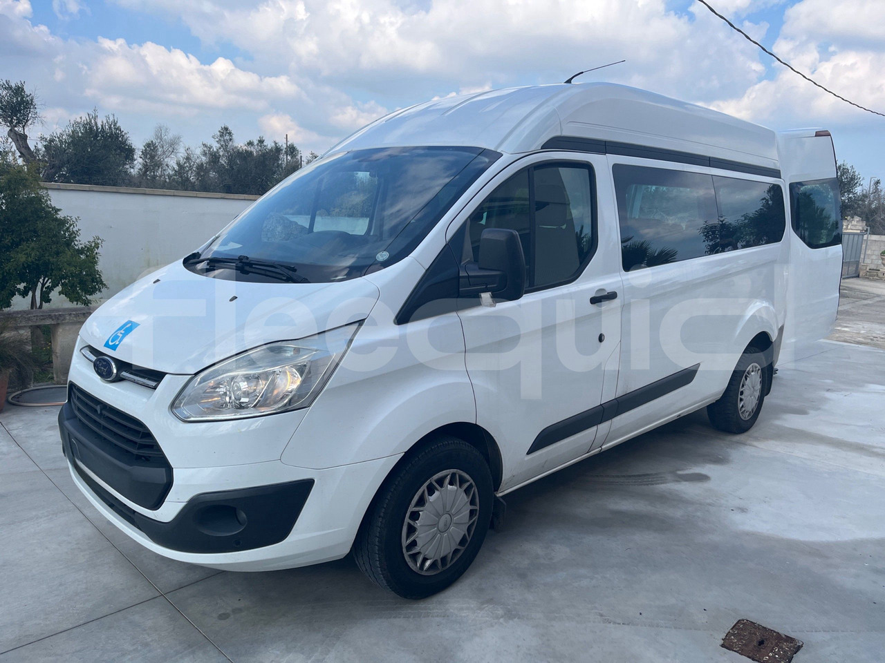 Ford Transit - Reisebus: das Bild 4 Ford Transit - Reisebus: das Bild 4