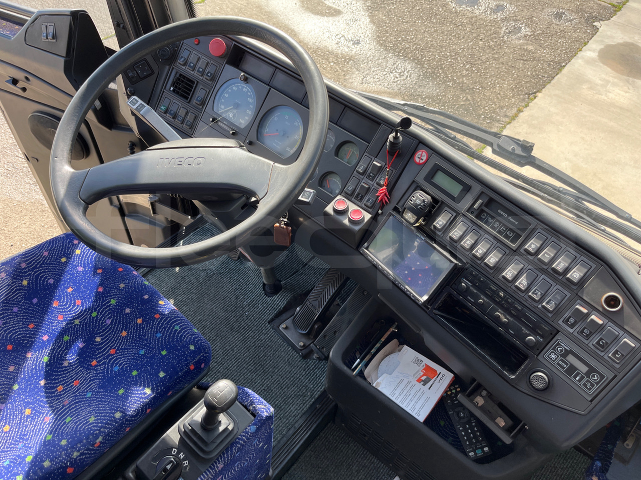 Reisebus Iveco 380: das Bild 16