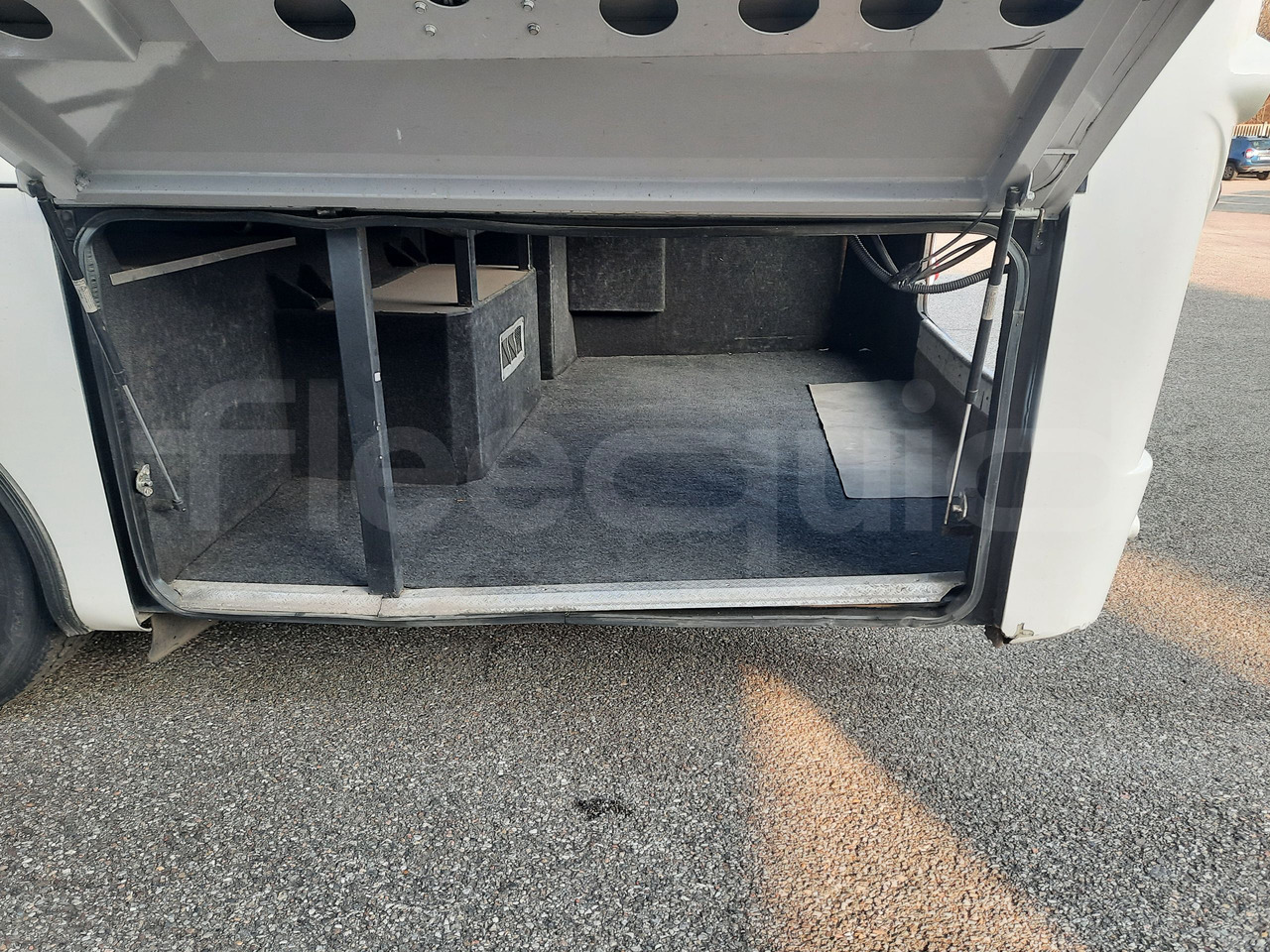 Reisebus Mercedes-Benz MB1022: das Bild 7