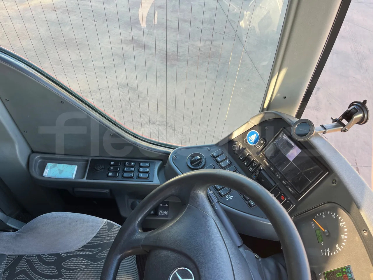 Reisebus Mercedes-Benz Tourismo: das Bild 33