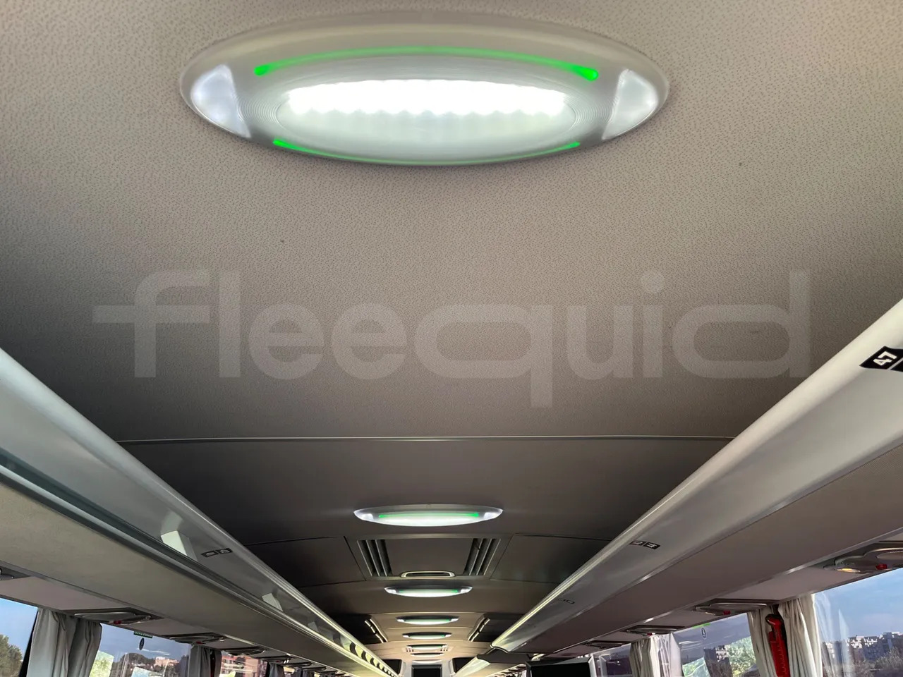 Reisebus Mercedes-Benz Tourismo: das Bild 42