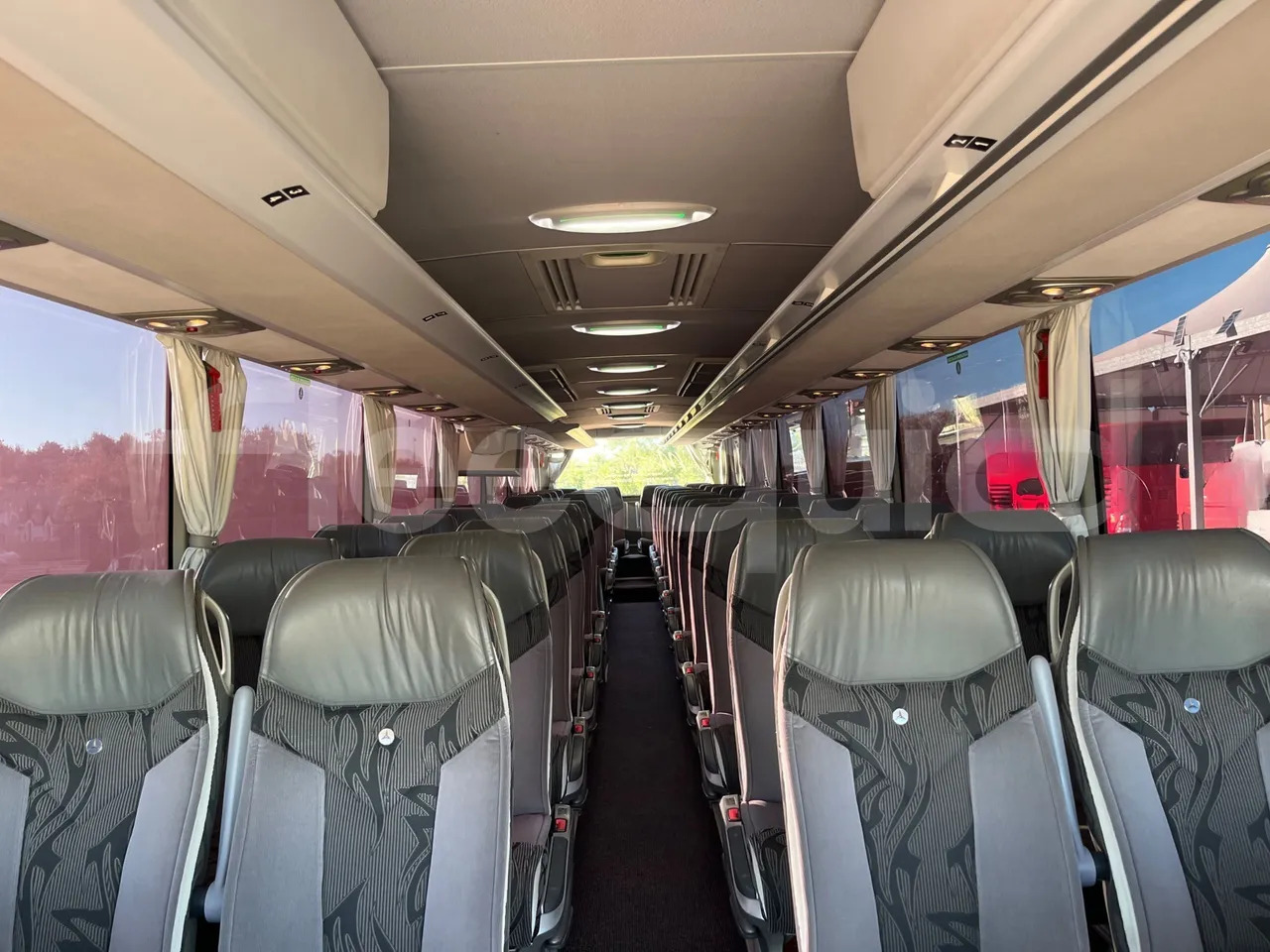 Reisebus Mercedes-Benz Tourismo: das Bild 37