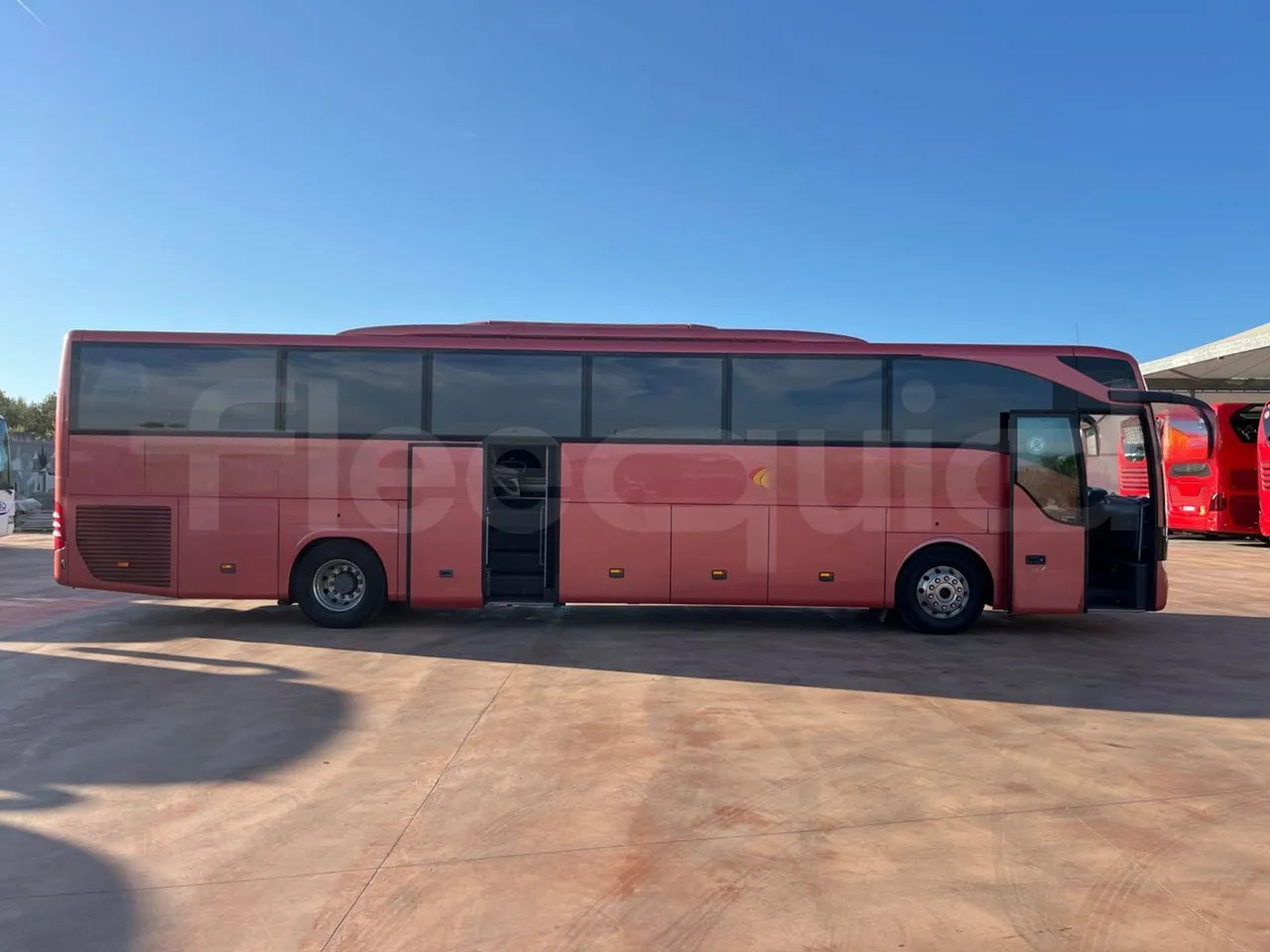 Reisebus Mercedes-Benz Tourismo: das Bild 14