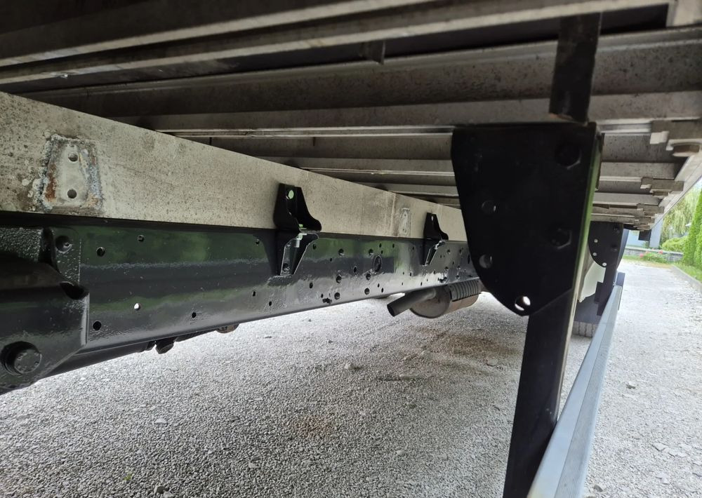 Iveco 65c17 70c17 50c15 3.0 170KM - Pritsche Transporter: das Bild 5 Iveco 65c17 70c17 50c15 3.0 170KM - Pritsche Transporter: das Bild 5