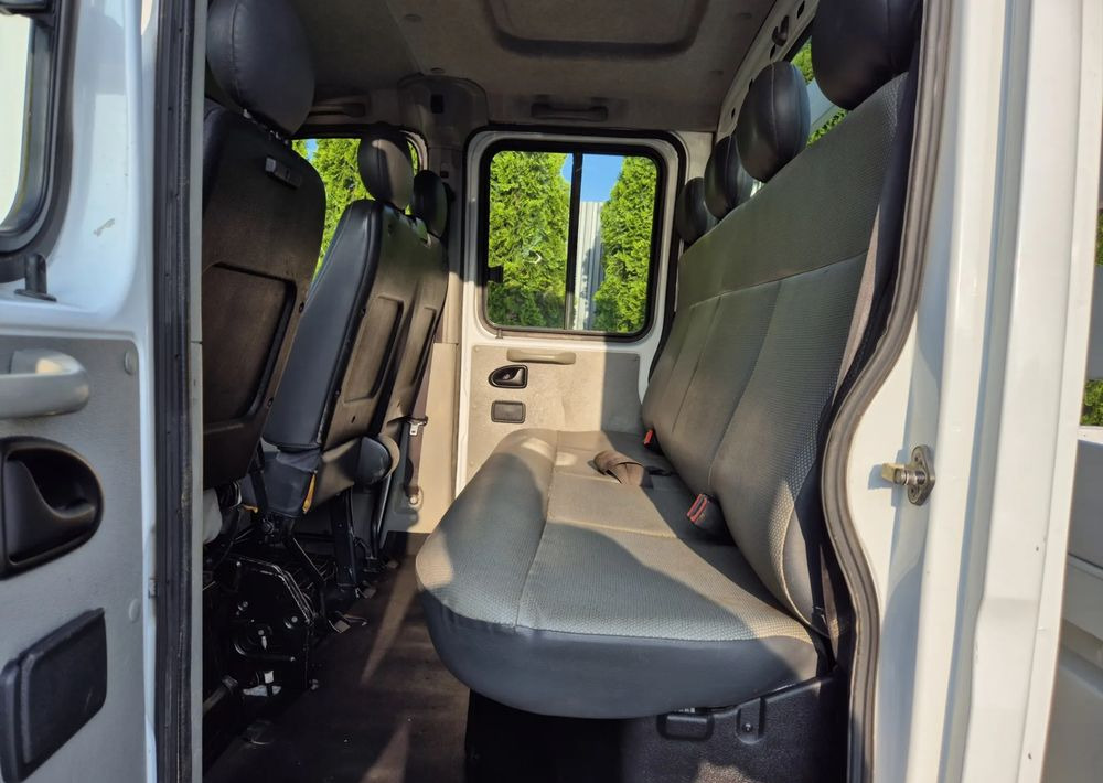 Transporter mit Doppelkabine Renault Master 2.5 120KM Dubel Kabina: das Bild 10 Transporter mit Doppelkabine Renault Master 2.5 120KM Dubel Kabina: das Bild 10