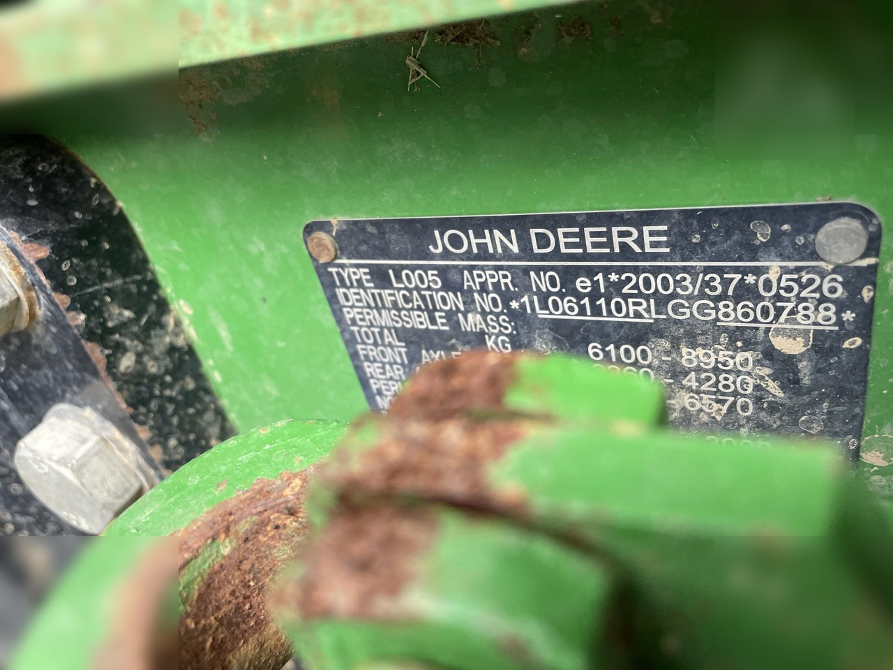 2016 JOHN DEERE 6110R - Traktor: das Bild 2 2016 JOHN DEERE 6110R - Traktor: das Bild 2