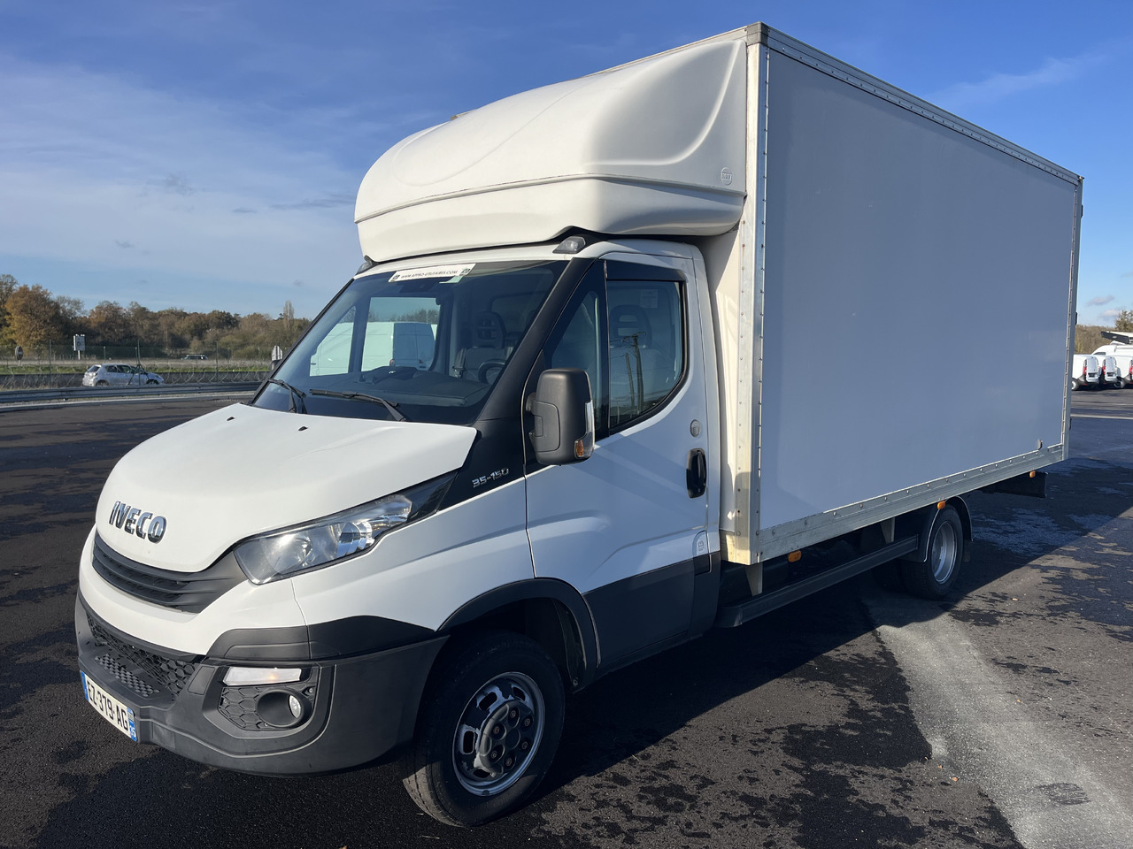 IVECO DAILY - Koffer Transporter: das Bild 2 IVECO DAILY - Koffer Transporter: das Bild 2