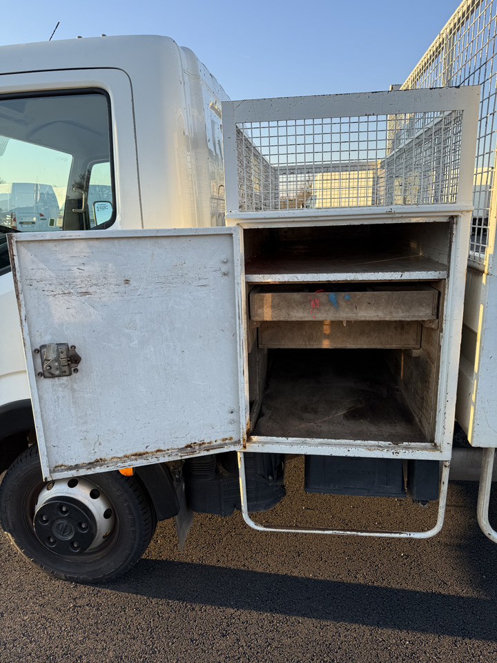 NISSAN CABSTAR 35.11 - Kipper Transporter: das Bild 5 NISSAN CABSTAR 35.11 - Kipper Transporter: das Bild 5