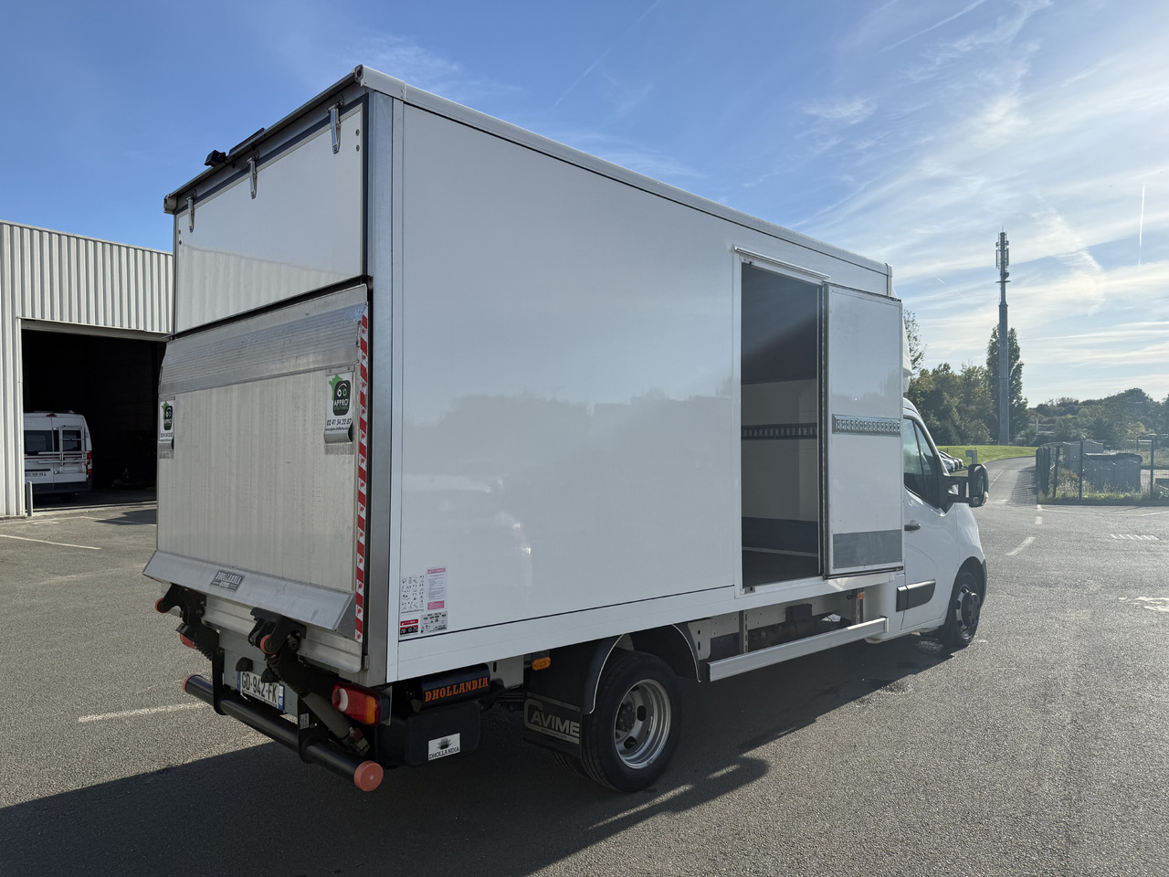 OPEL MOVANO - Koffer Transporter: das Bild 5 OPEL MOVANO - Koffer Transporter: das Bild 5