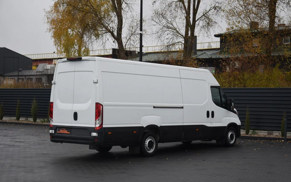 Iveco DAILY MAXI 35S16 / 2.3 - 160 KM / NOWY MODEL / 3 OSOBY / DOSTAWCZE / BLASZAK / KLIMA / CZUJNIKI COFANIA / TRYB CITY-ECO / 2023 / SERWISOWANY / SPROWADZONY Z NIEMIEC - Kastenwagen: das Bild 5 Iveco DAILY MAXI 35S16 / 2.3 - 160 KM / NOWY MODEL / 3 OSOBY / DOSTAWCZE / BLASZAK / KLIMA / CZUJNIKI COFANIA / TRYB CITY-ECO / 2023 / SERWISOWANY / SPROWADZONY Z NIEMIEC - Kastenwagen: das Bild 5