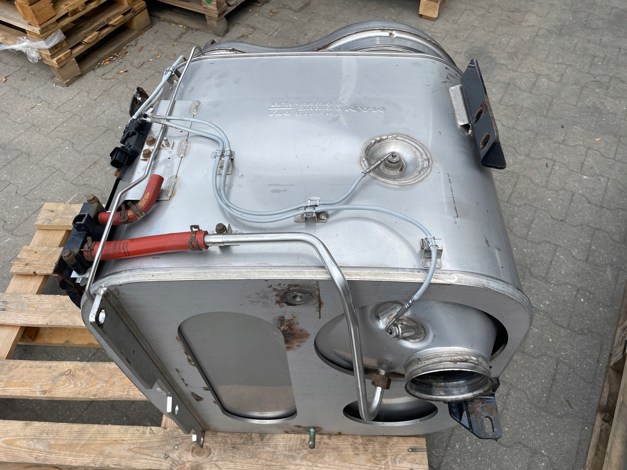 KATALIZATOR MAN TGX TGS EURO 6 DPF TŁUMIK WYDECH 81151036115 - Auspuff für LKW: das Bild 4 KATALIZATOR MAN TGX TGS EURO 6 DPF TŁUMIK WYDECH 81151036115 - Auspuff für LKW: das Bild 4